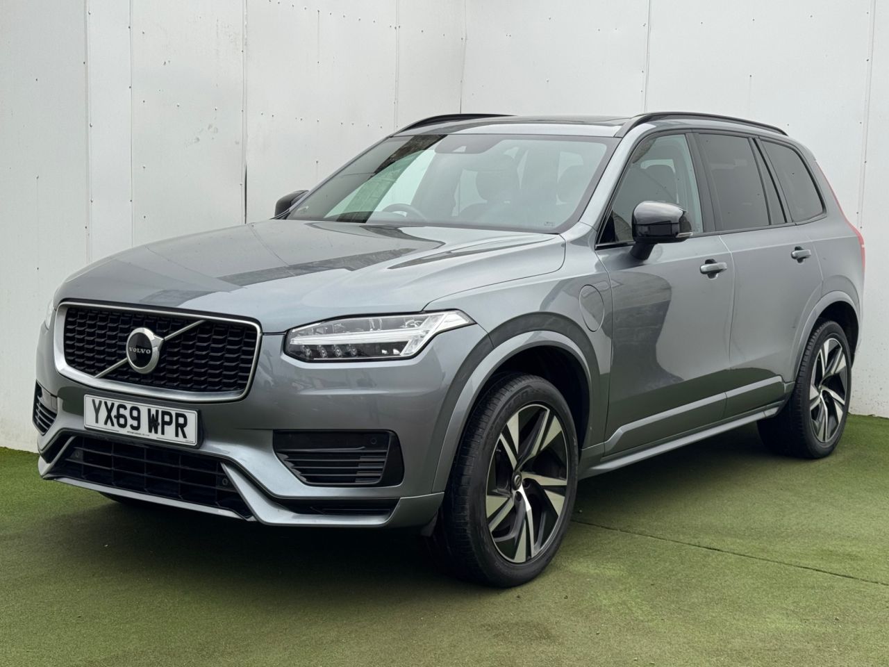 2019 VOLVO XC90 for sale