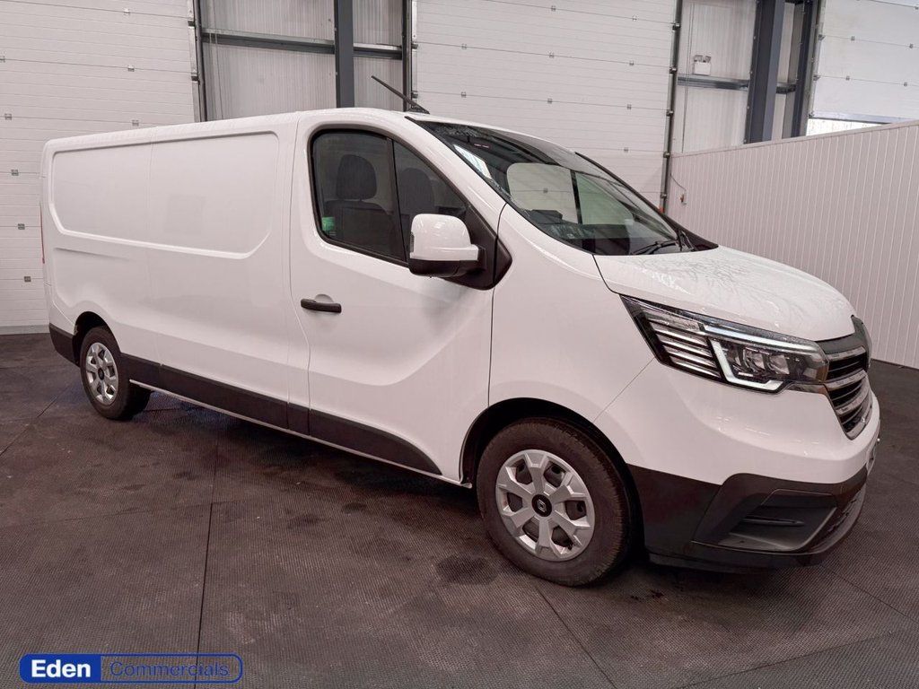 2023 RENAULT TRAFIC for sale