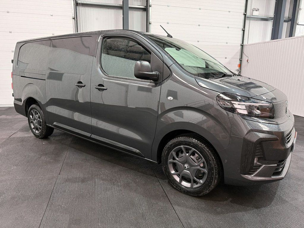 2026 VAUXHALL VIVARO for sale