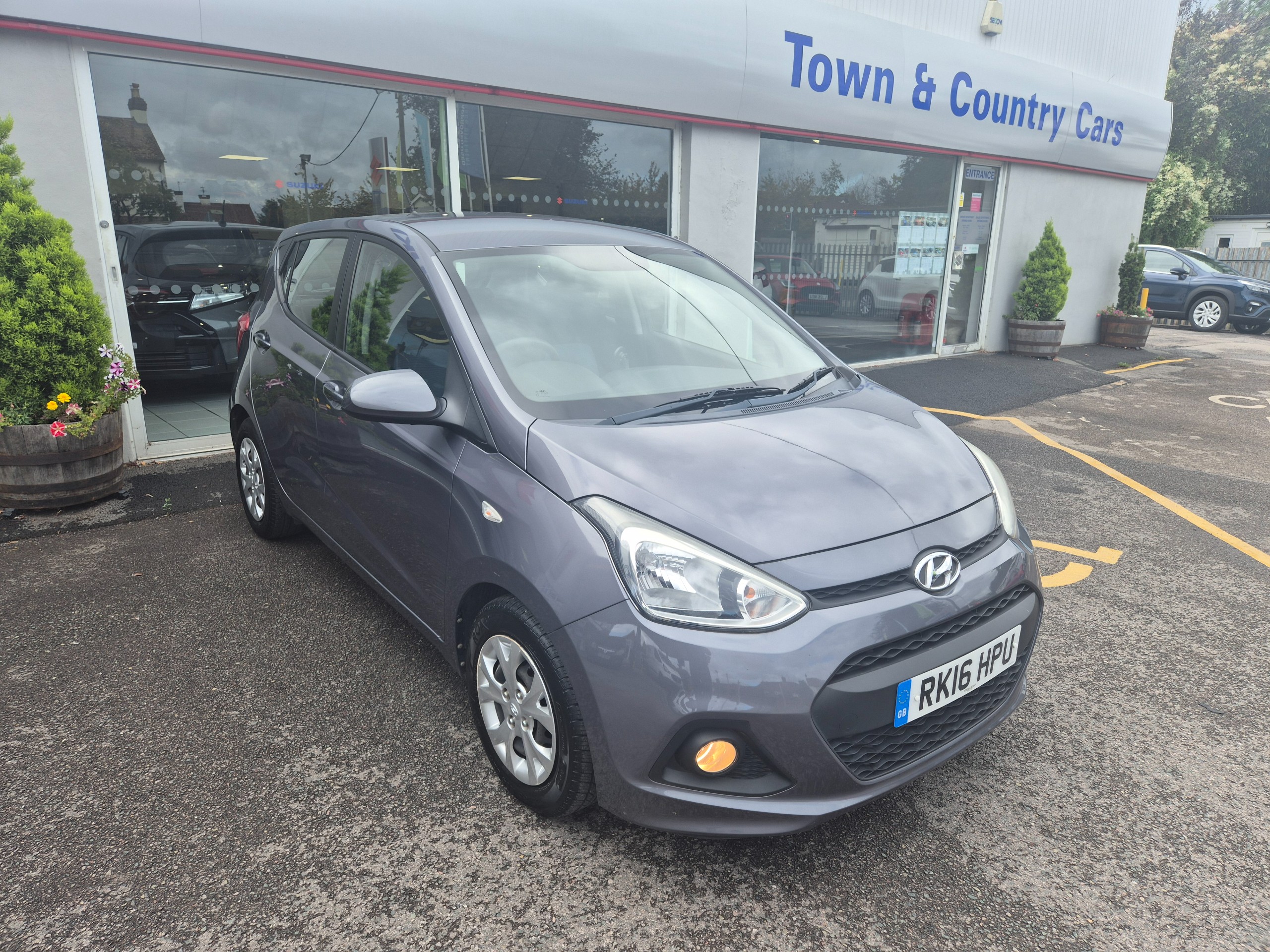 2016 HYUNDAI I10 for sale