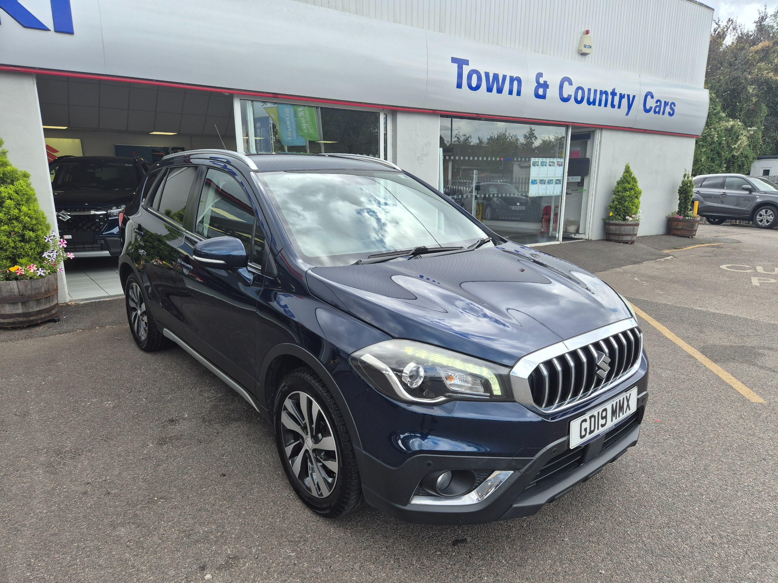 2019 SUZUKI SX4 for sale