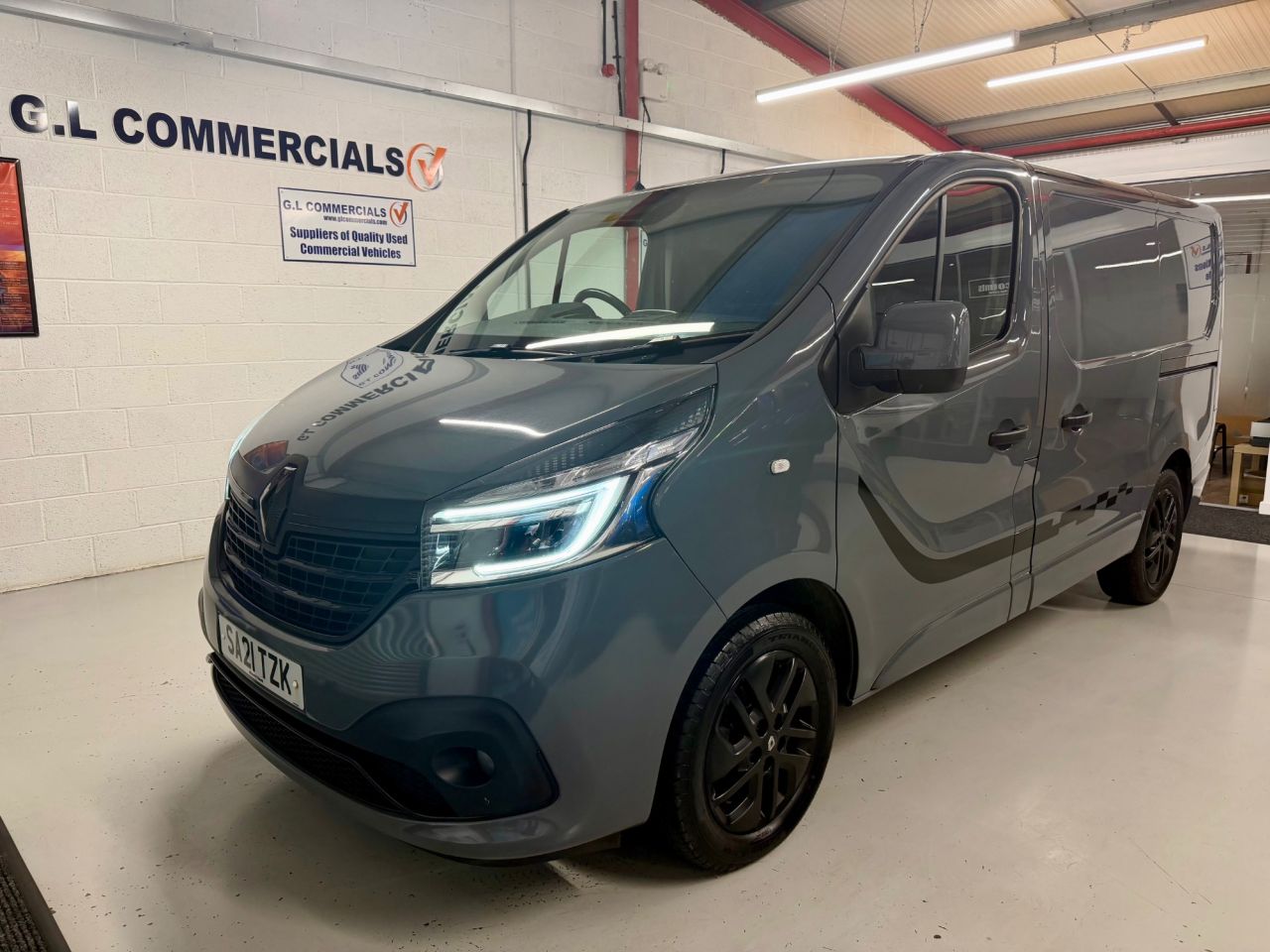2021 RENAULT TRAFIC for sale