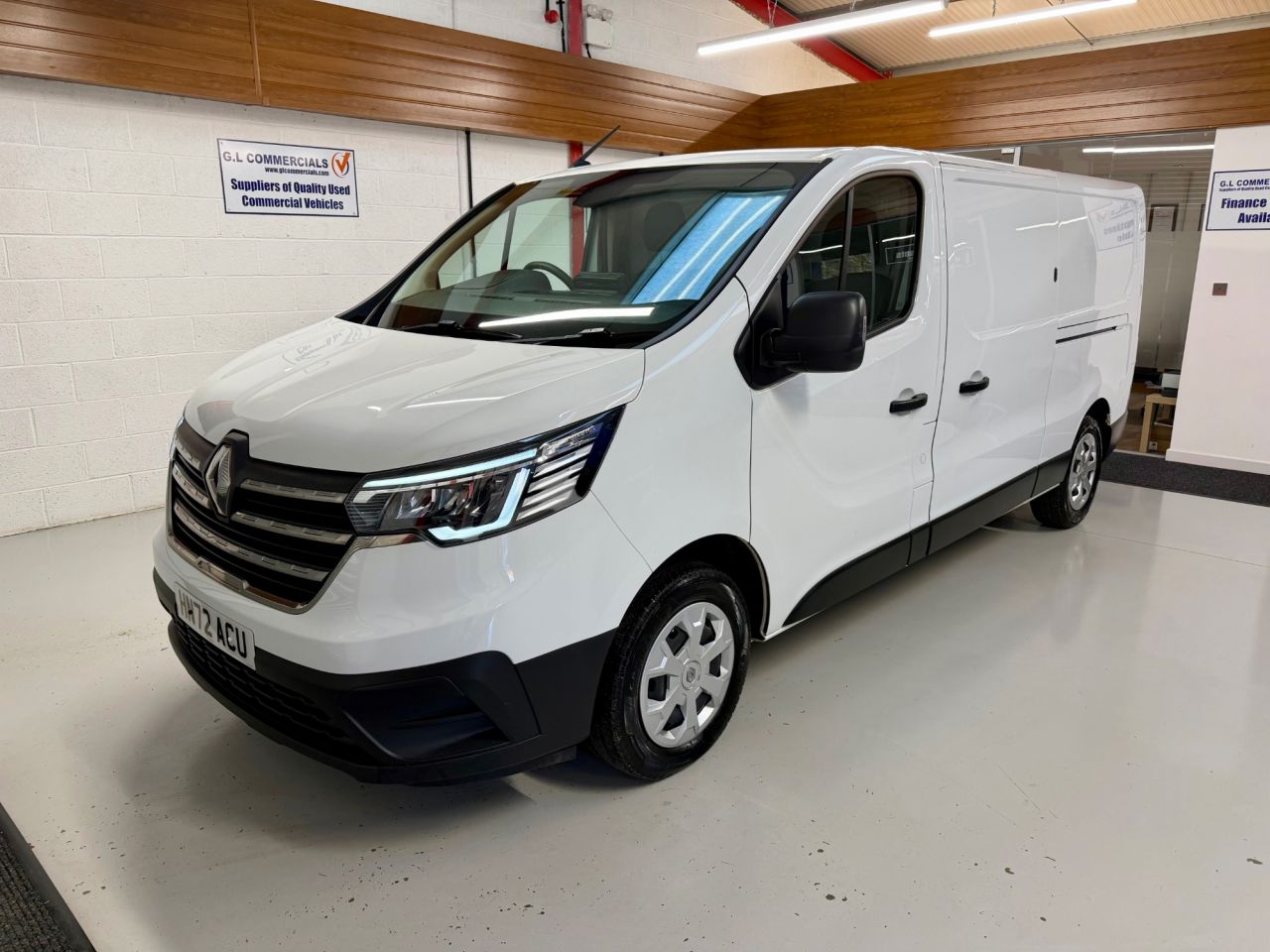 2022 RENAULT TRAFIC for sale