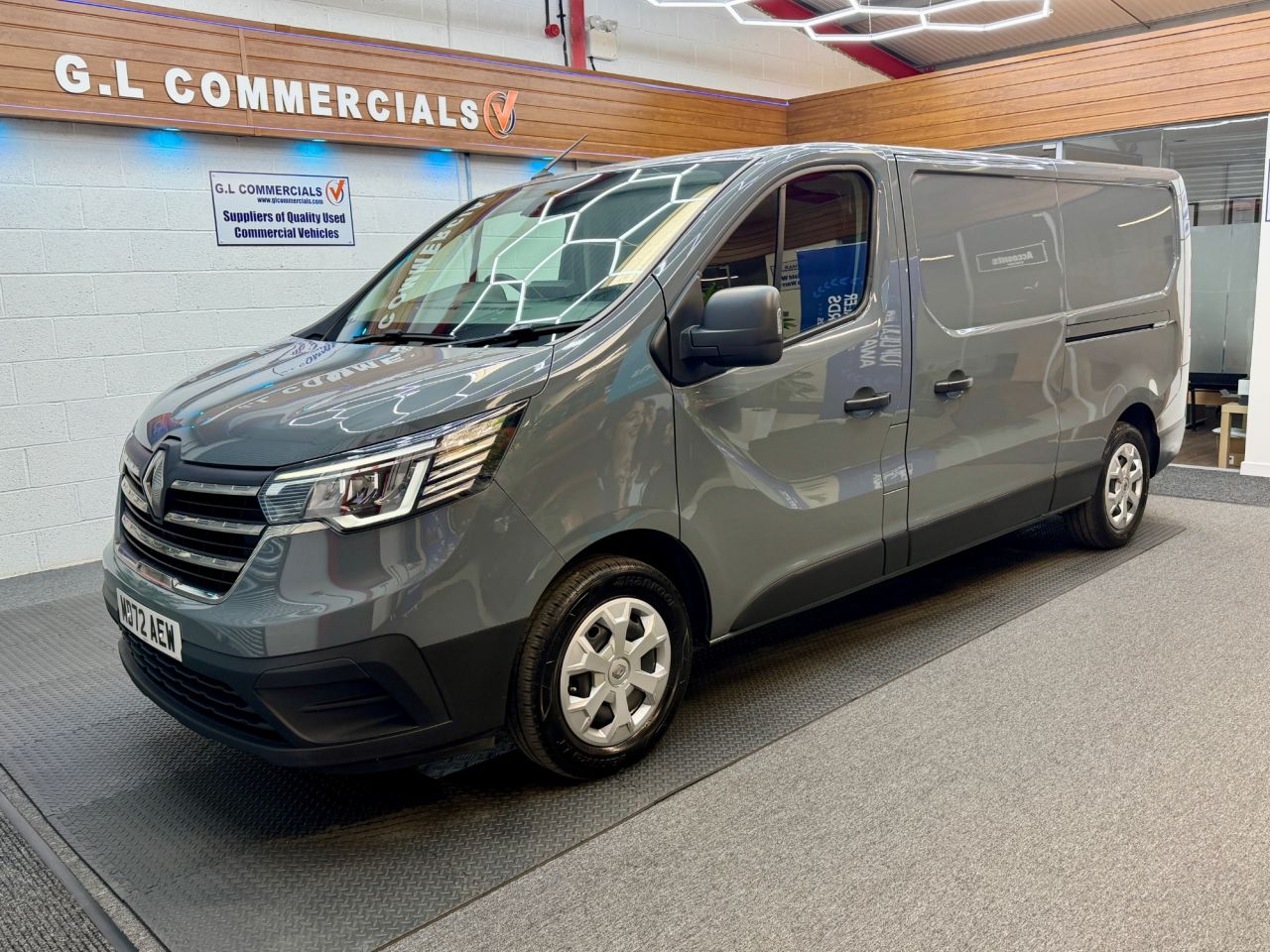 2023 RENAULT TRAFIC for sale