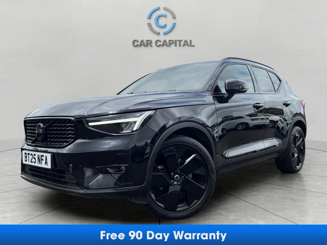 2025 VOLVO XC40 for sale