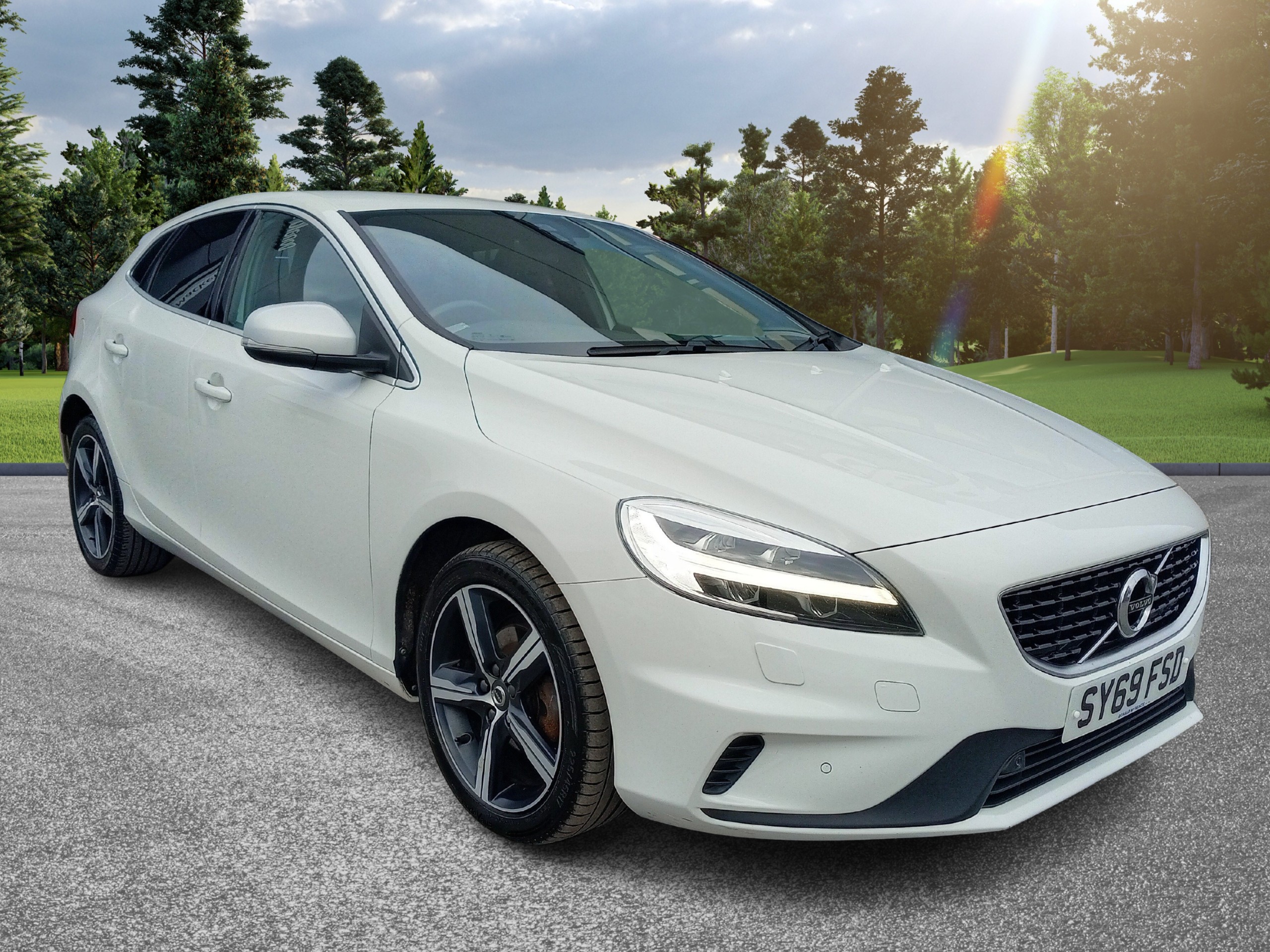 2019 VOLVO V40 for sale