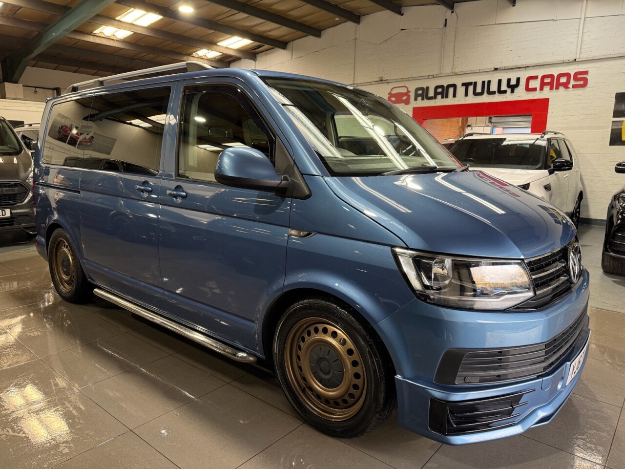 2017 VOLKSWAGEN TRANSPORTER SHUTTLE for sale