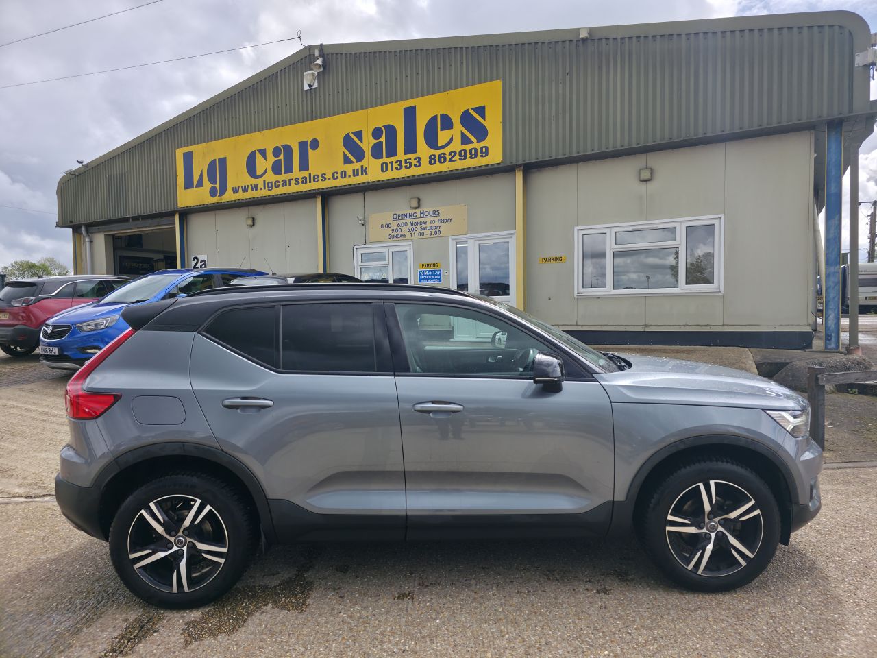 2019 VOLVO XC40 for sale