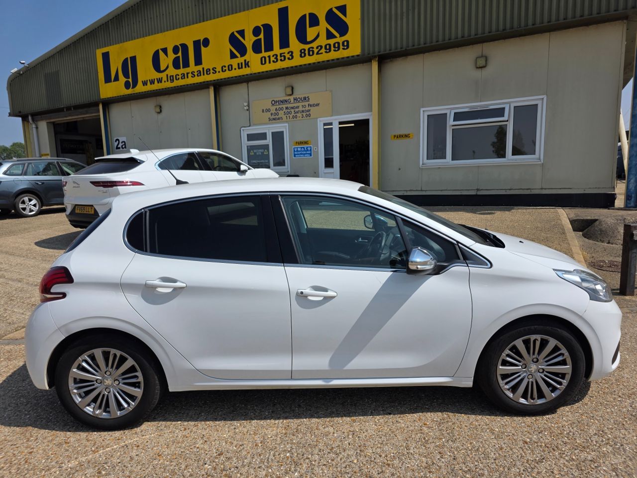 2016 PEUGEOT 208 for sale