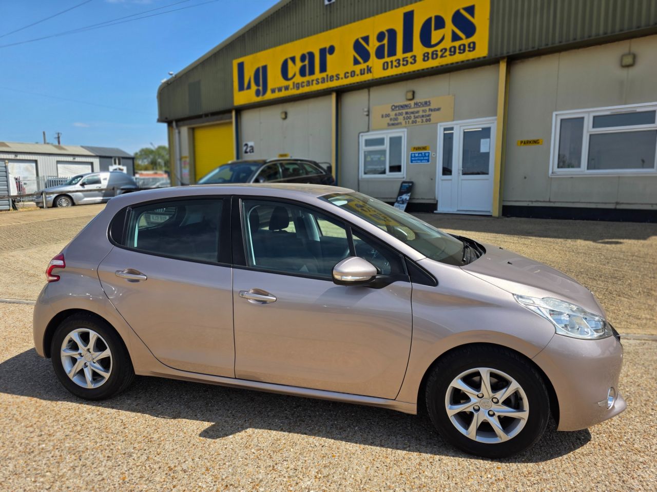 2013 PEUGEOT 208 for sale