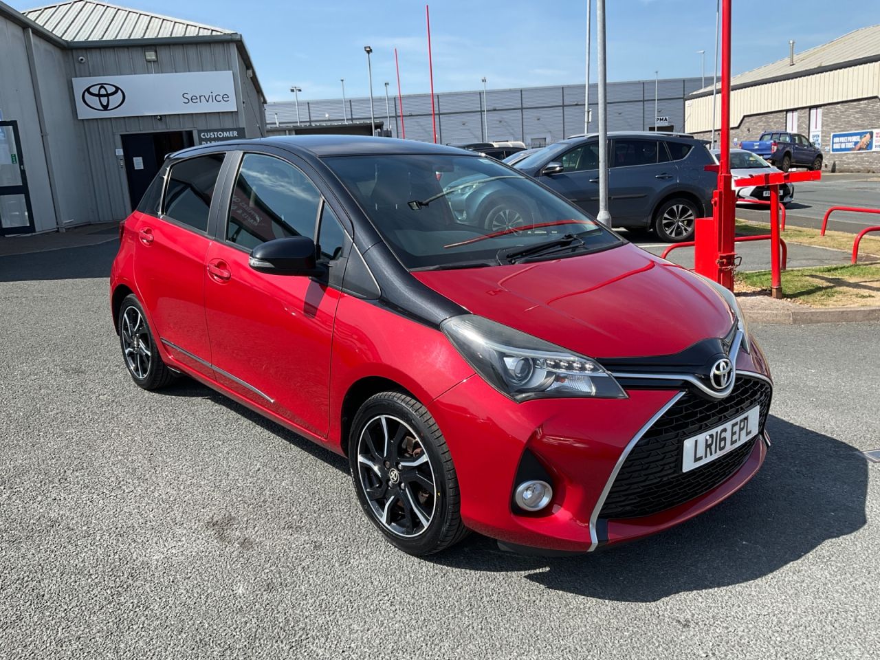 2016 TOYOTA YARIS for sale