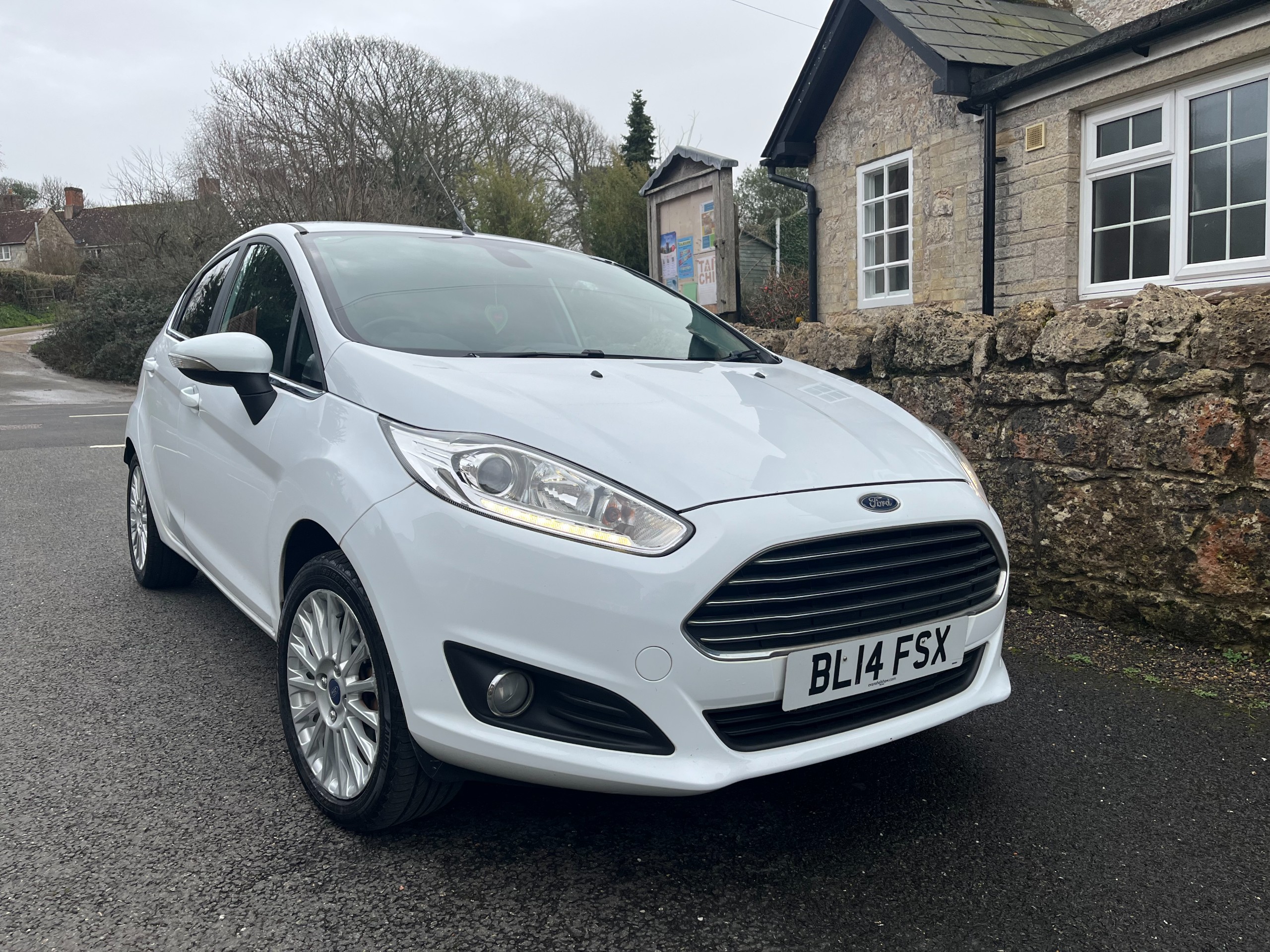 2014 FORD FIESTA for sale