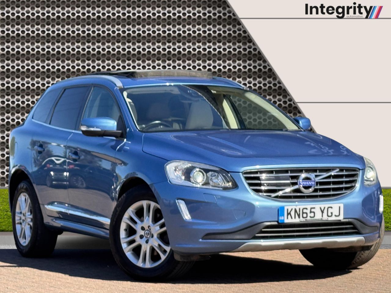 2015 VOLVO XC60 for sale