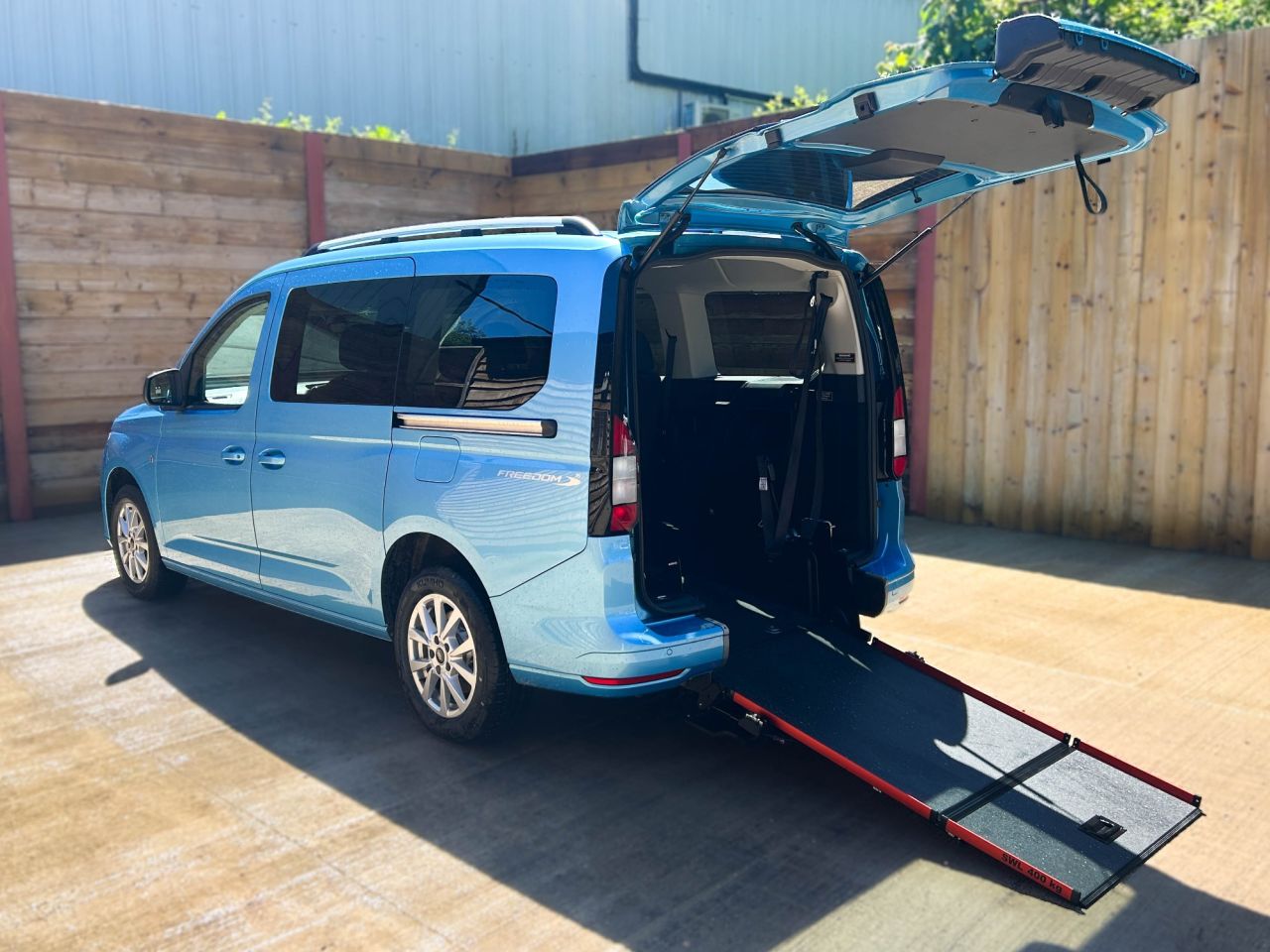 2023 FORD GRAND TOURNEO CONNECT for sale