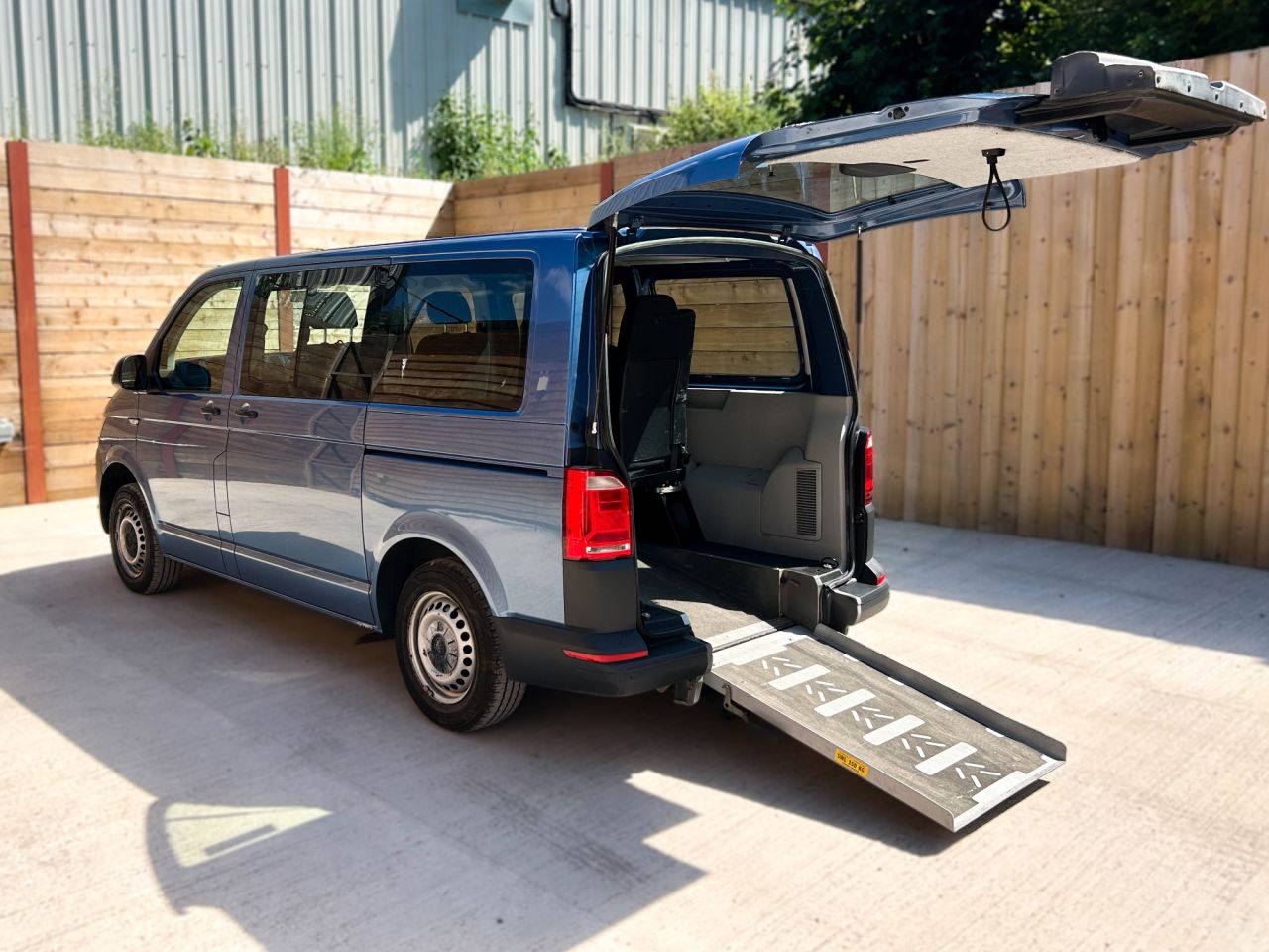2019 VOLKSWAGEN TRANSPORTER for sale