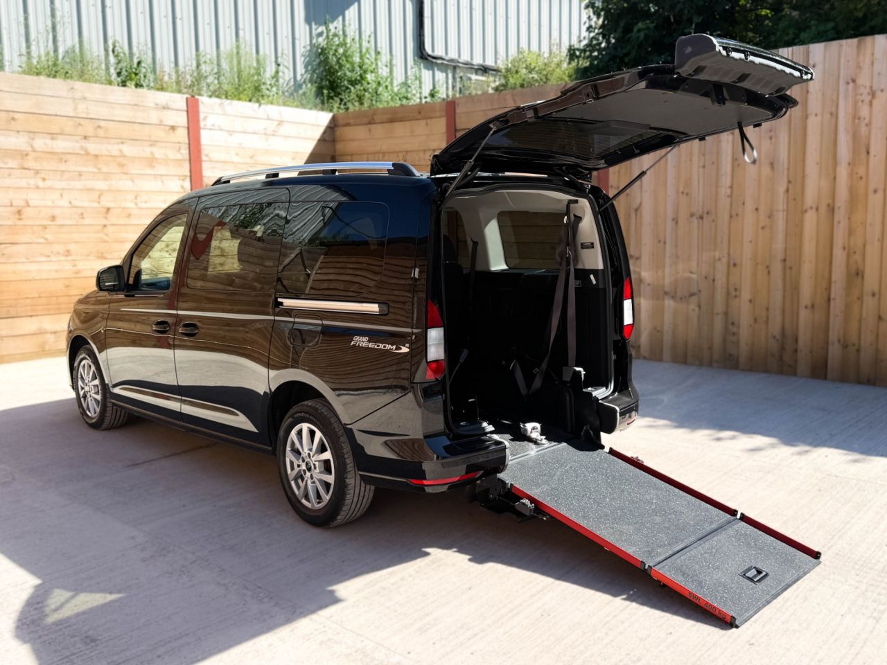 2023 FORD GRAND TOURNEO CONNECT for sale