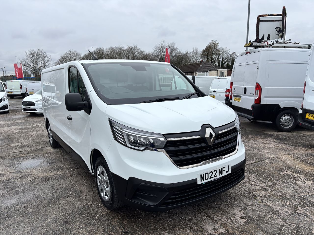2022 RENAULT TRAFIC for sale