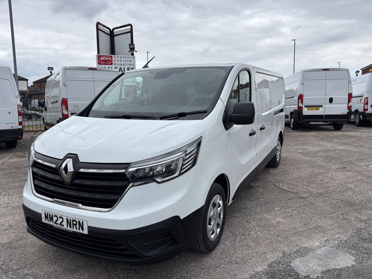 2022 RENAULT TRAFIC for sale