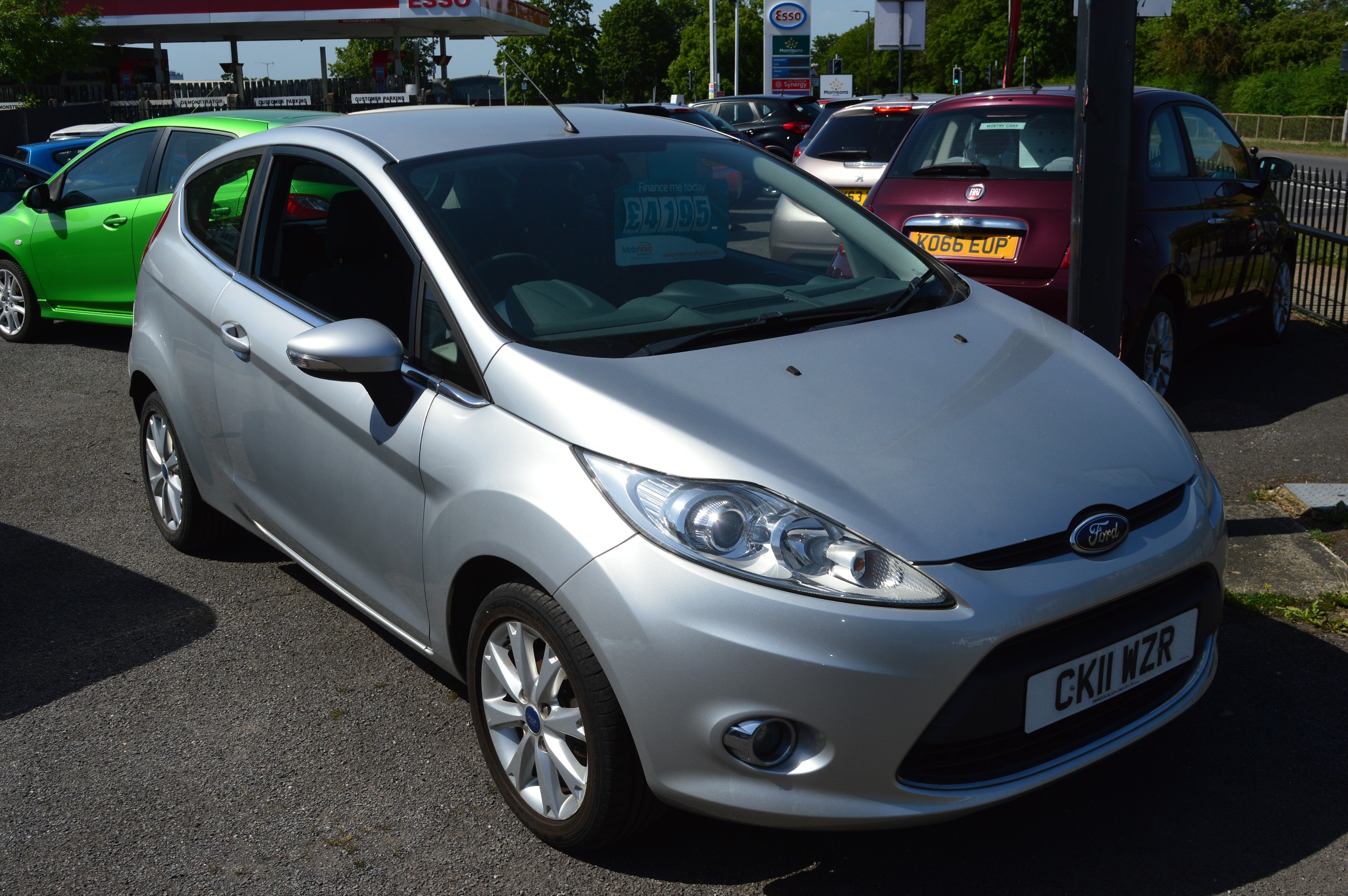 2011 FORD FIESTA for sale