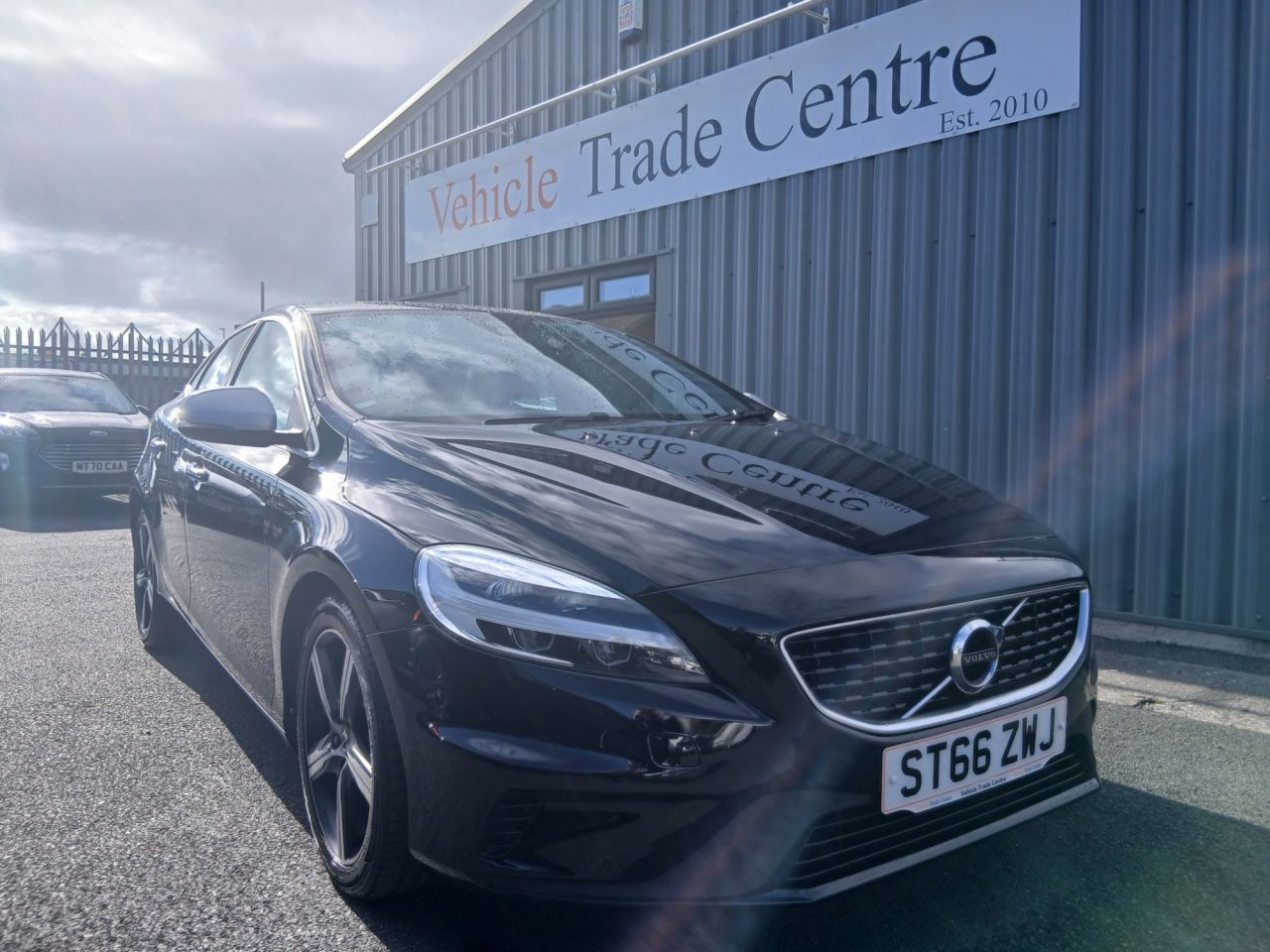2017 VOLVO V40 for sale