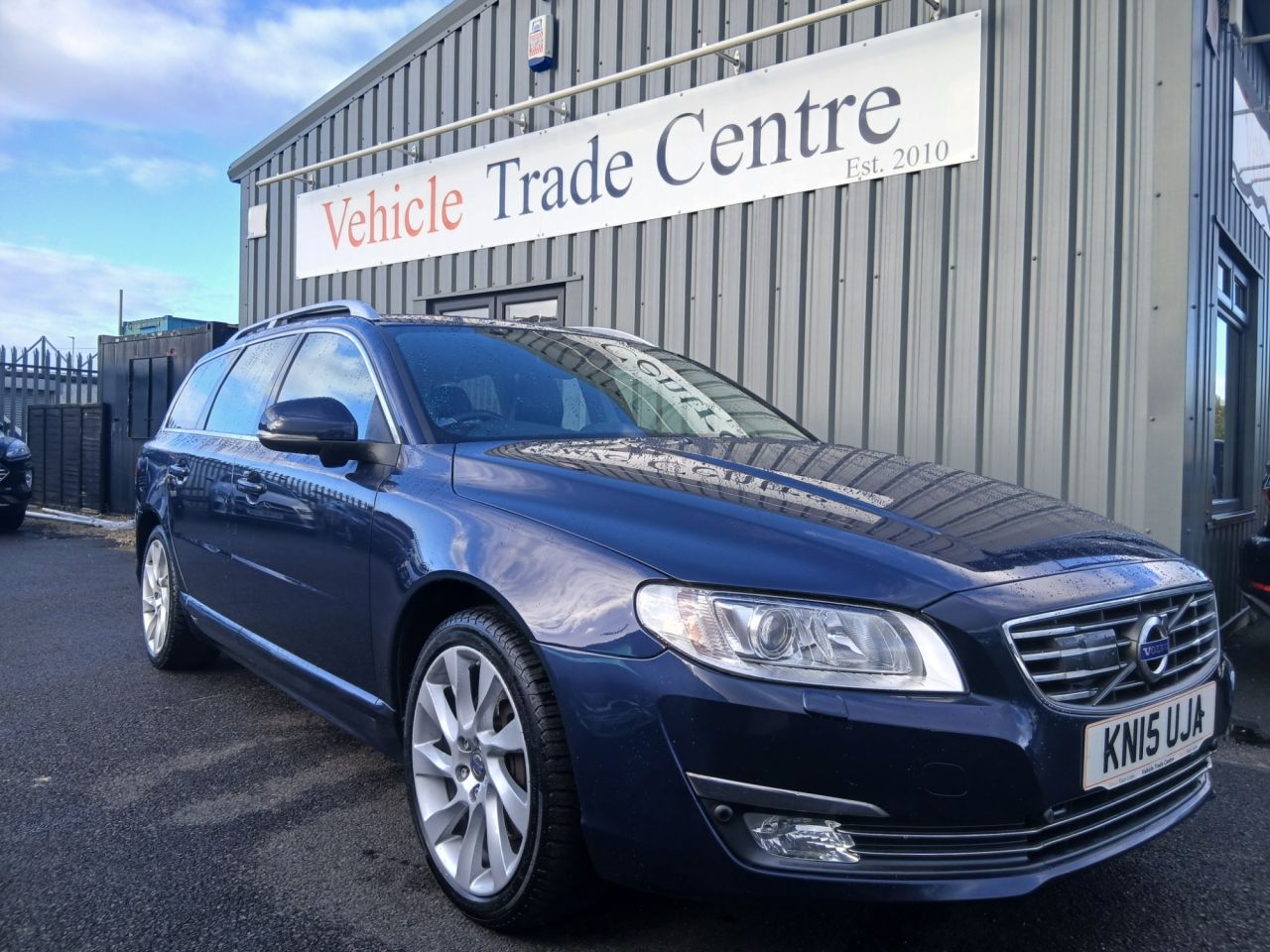 2015 VOLVO V70 for sale