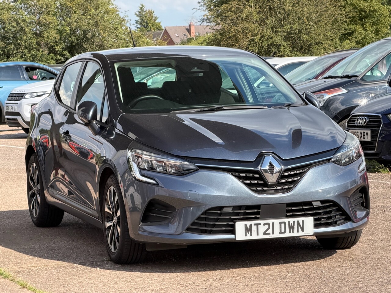 2021 RENAULT CLIO for sale