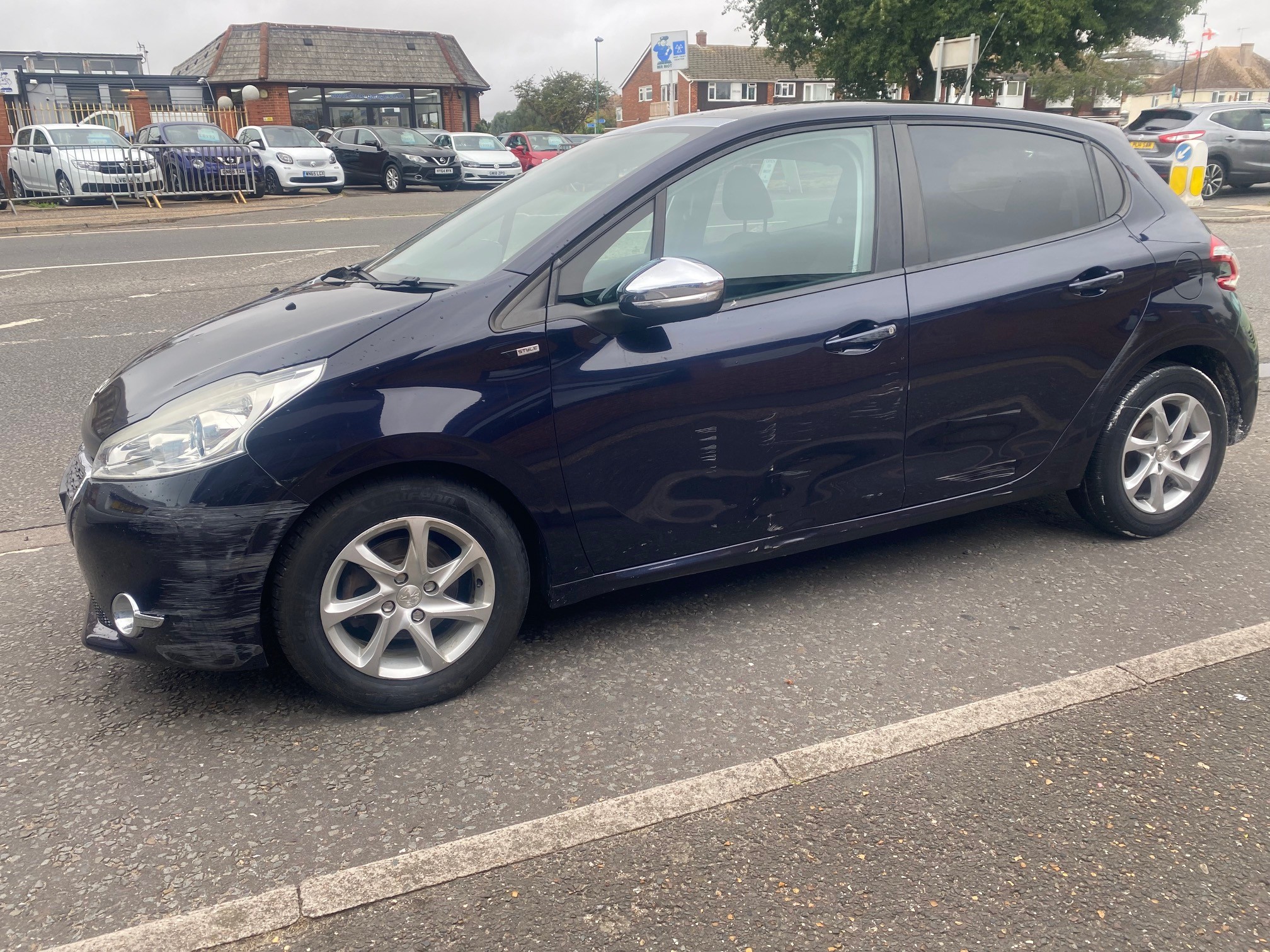 2014 PEUGEOT 208 for sale