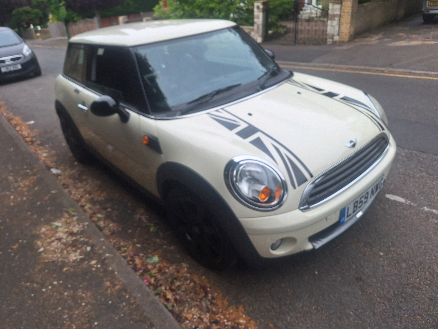 2009 MINI HATCH COOPER for sale