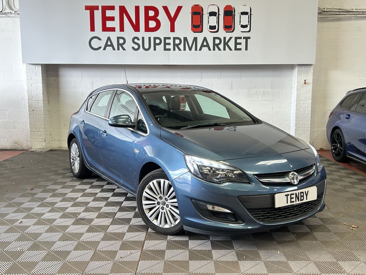 2015 VAUXHALL ASTRA for sale