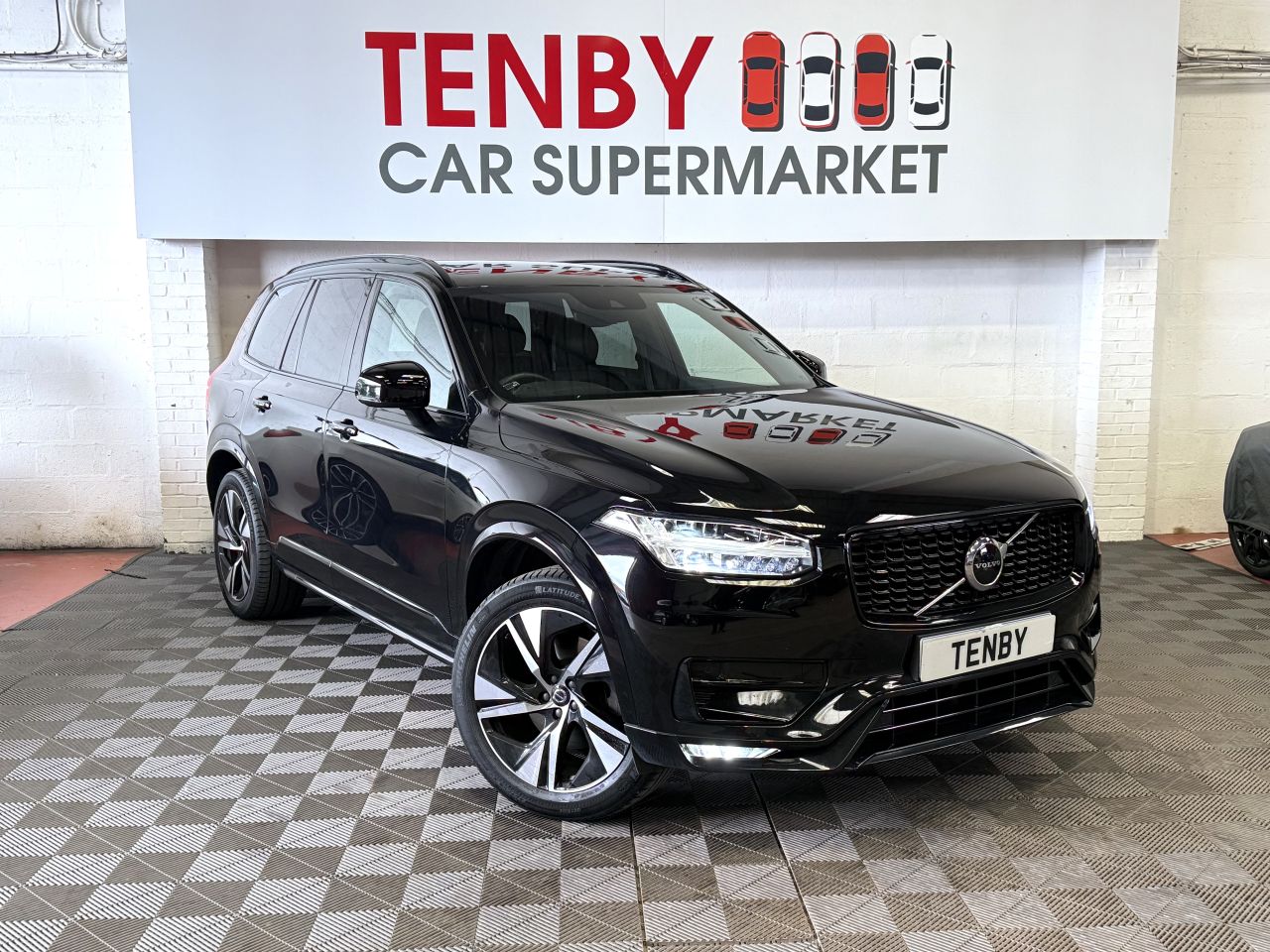 2021 VOLVO XC90 for sale