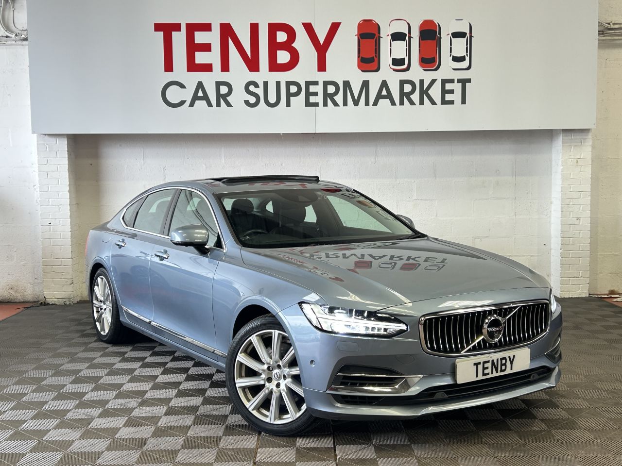 2018 VOLVO S90 for sale