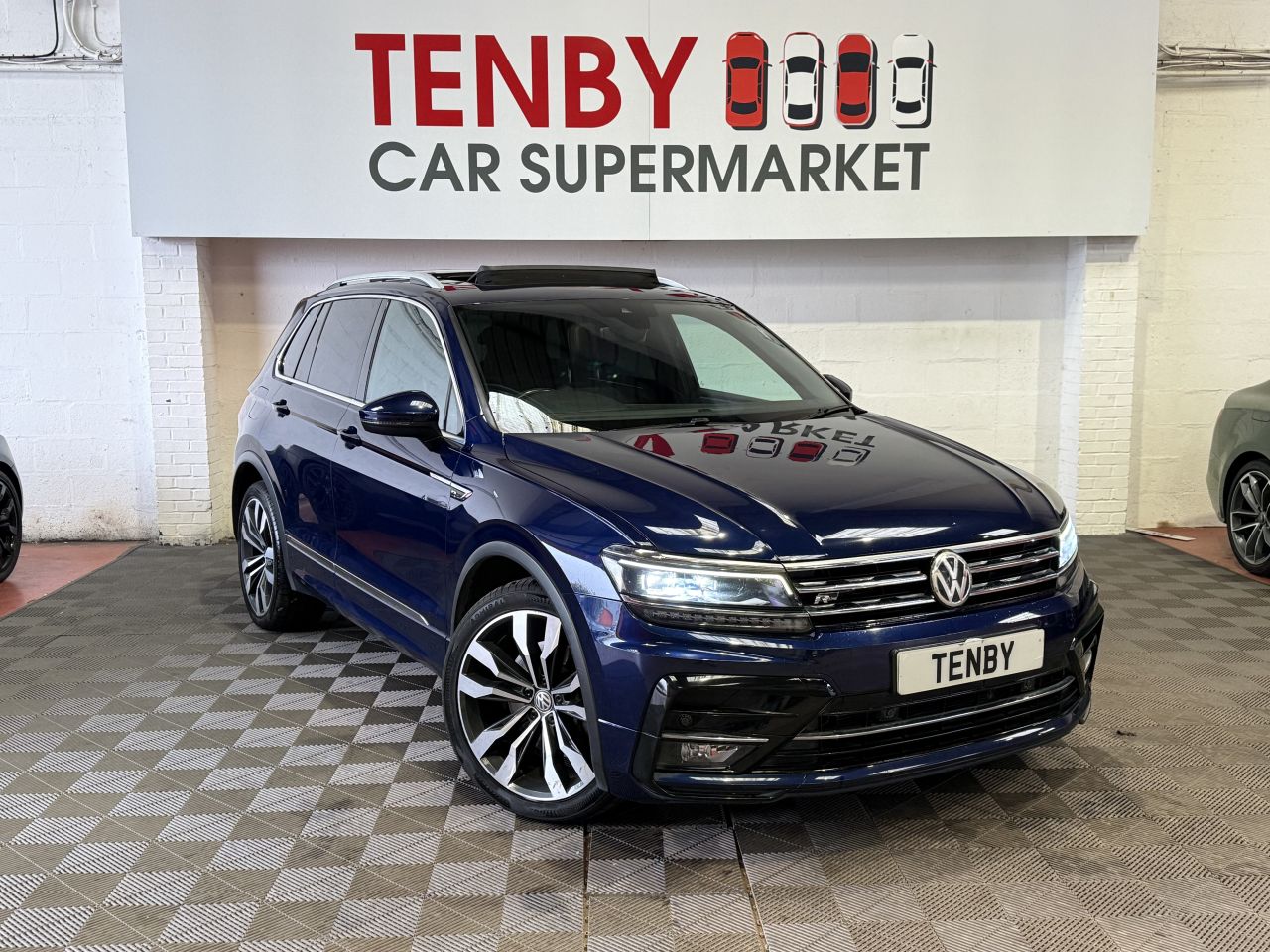 2018 VOLKSWAGEN TIGUAN for sale