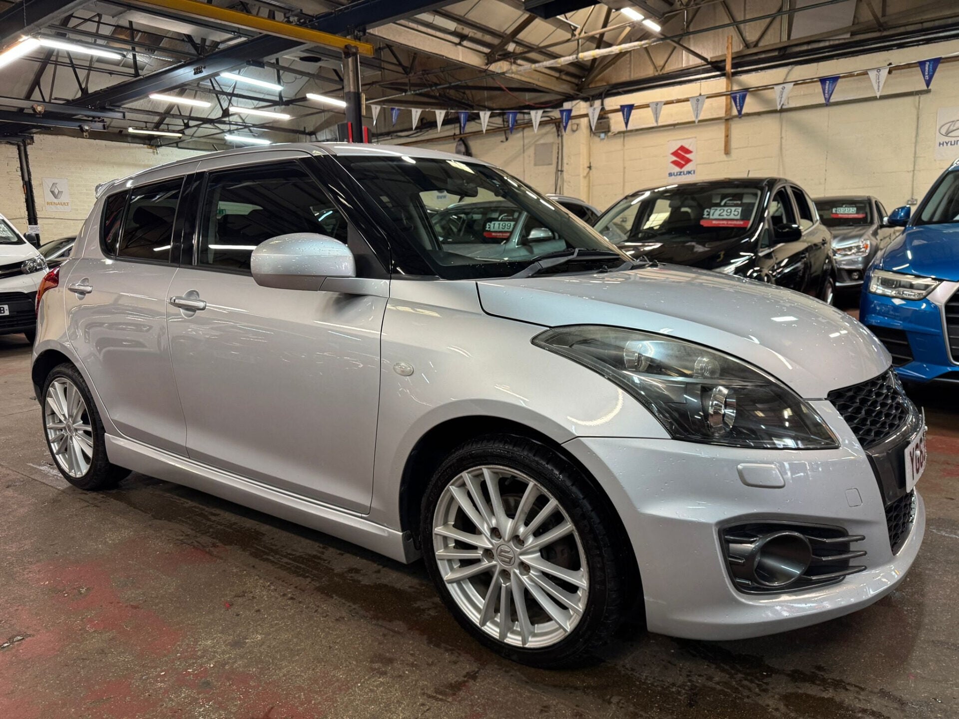2013 SUZUKI SWIFT for sale