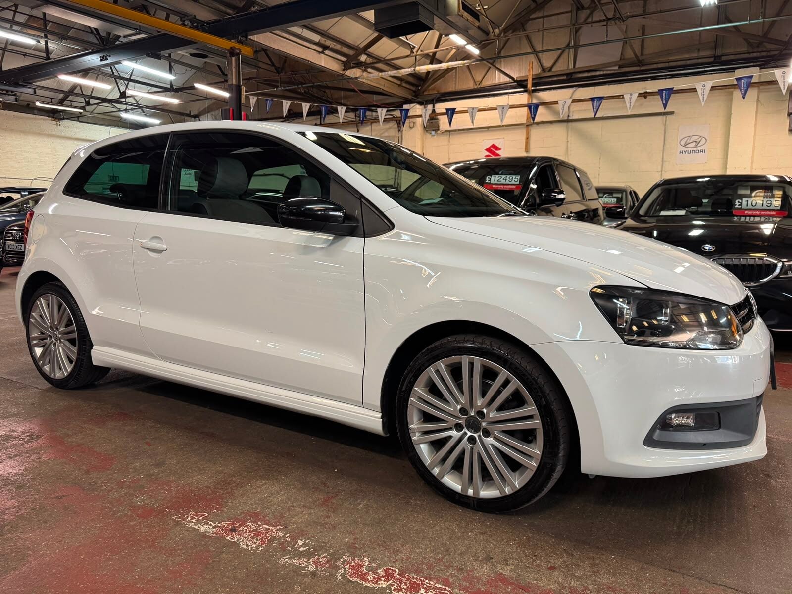 2015 VOLKSWAGEN POLO for sale