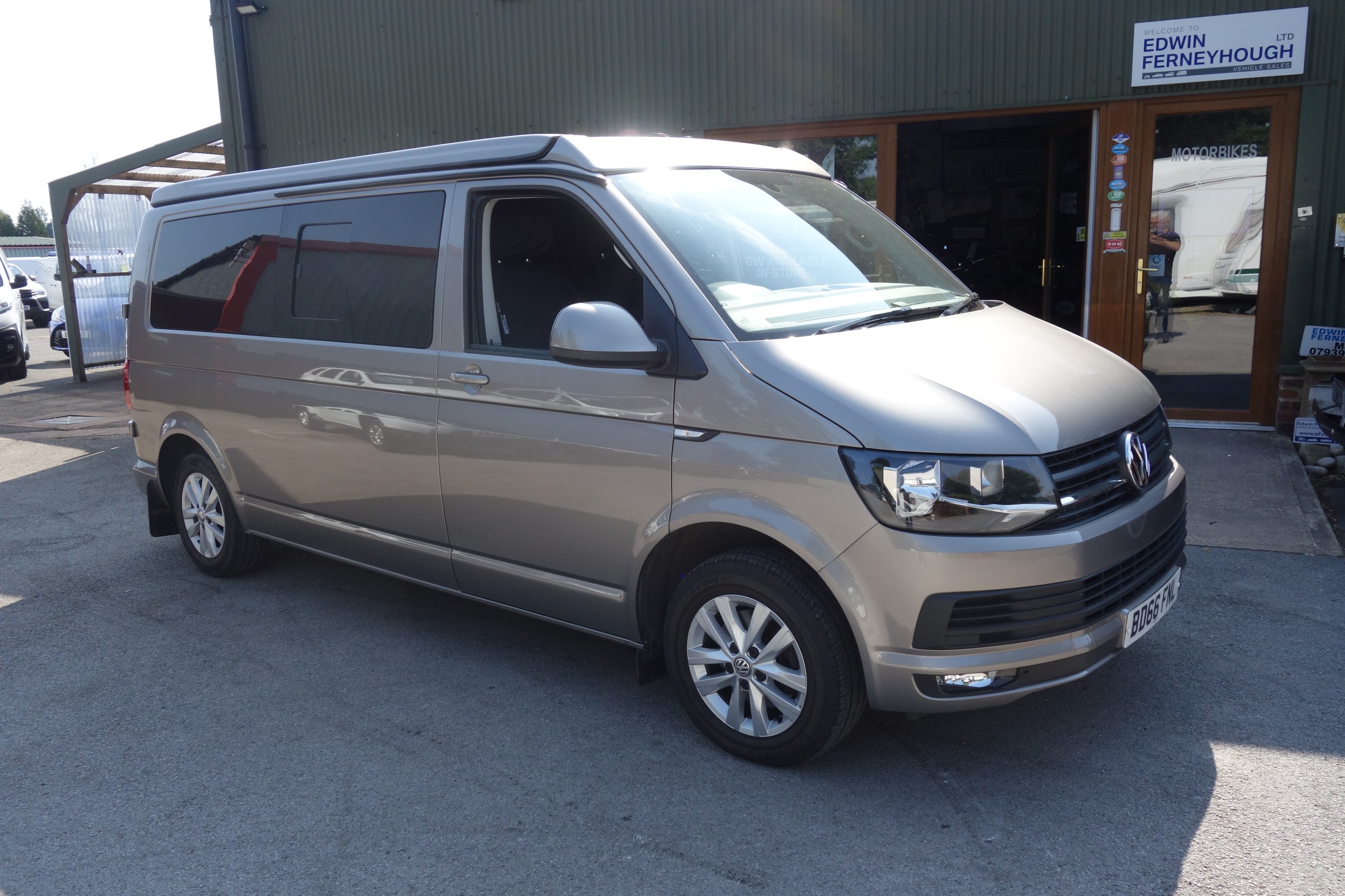 2016 VOLKSWAGEN TRANSPORTER for sale