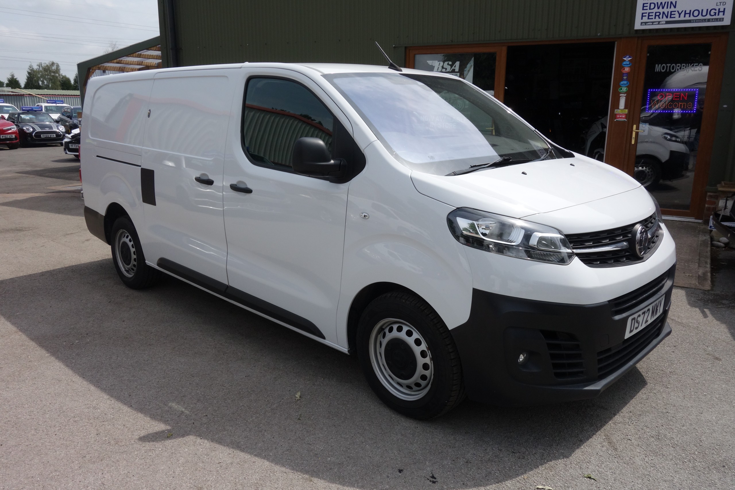 2022 VAUXHALL VIVARO for sale