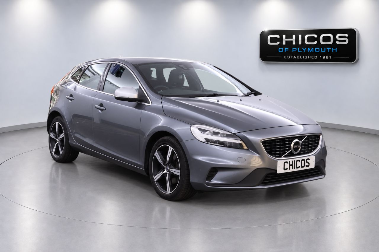 2018 VOLVO V40 for sale