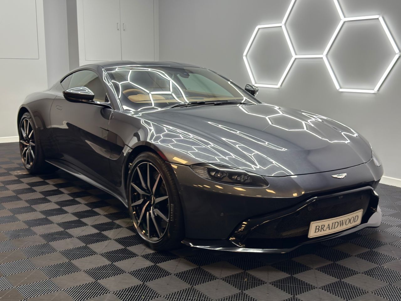 2019 ASTON MARTIN VANTAGE for sale
