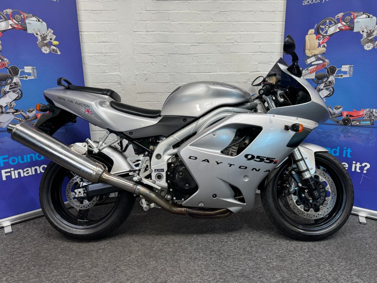 2001 TRIUMPH DAYTONA 955 for sale