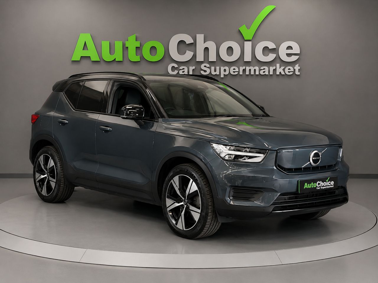 2021 VOLVO XC40 for sale