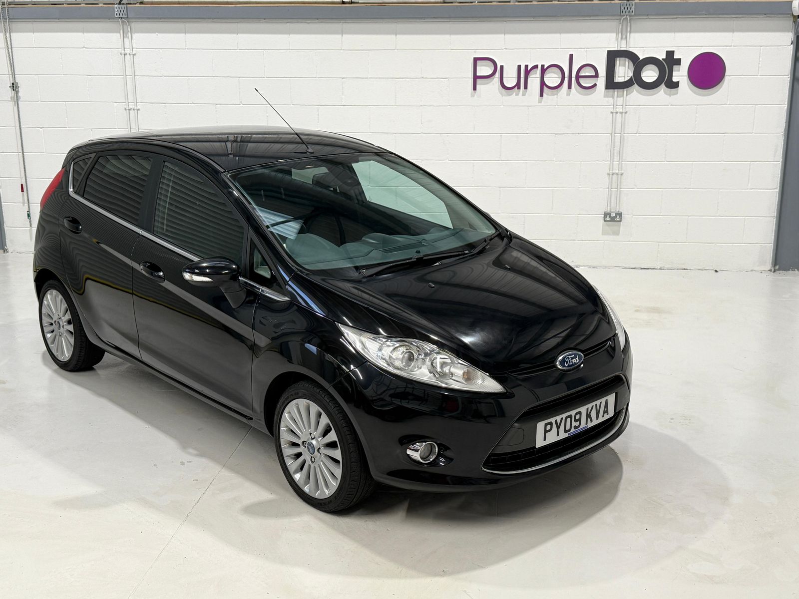 2009 FORD FIESTA for sale