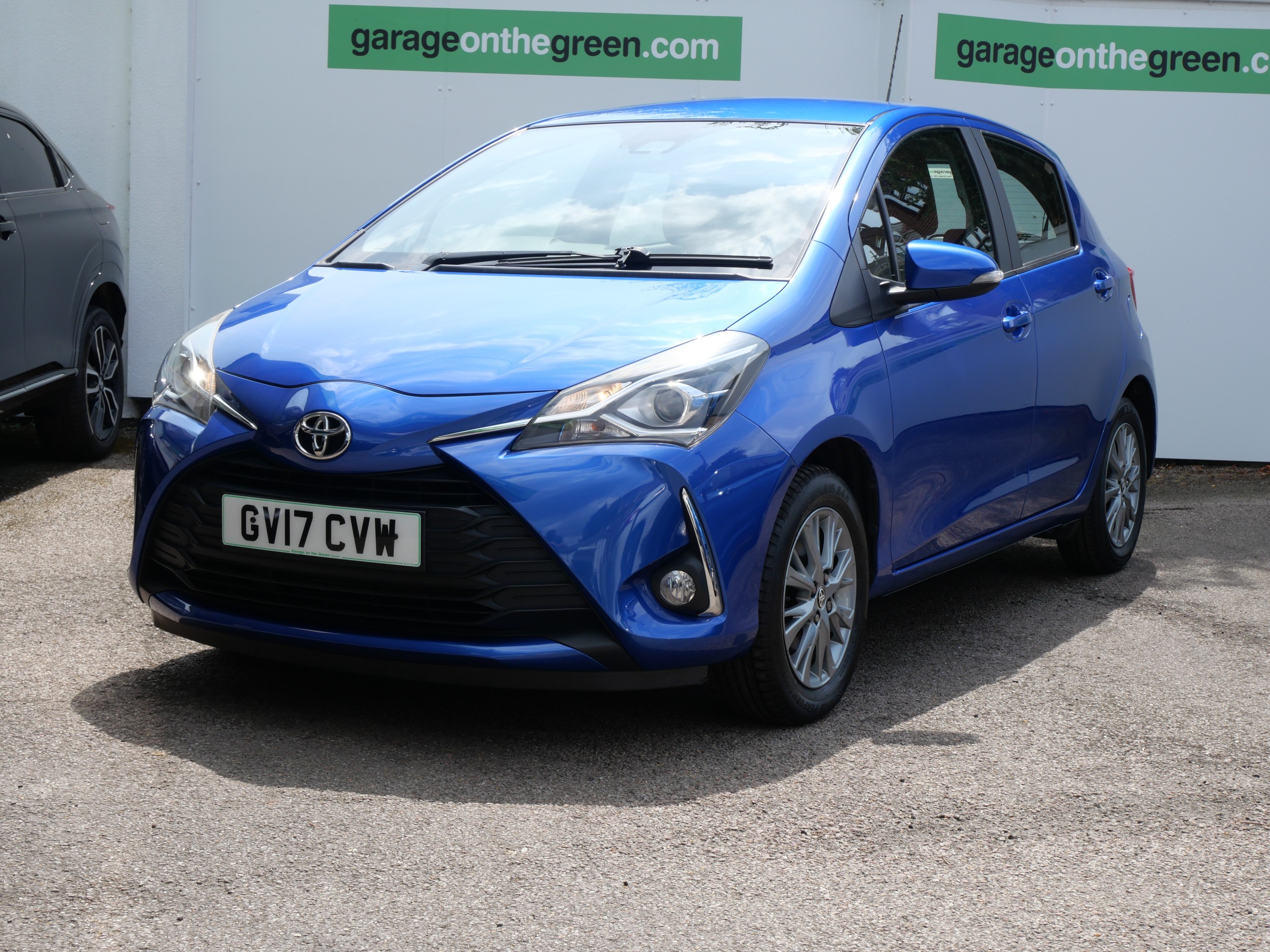 2017 TOYOTA YARIS for sale