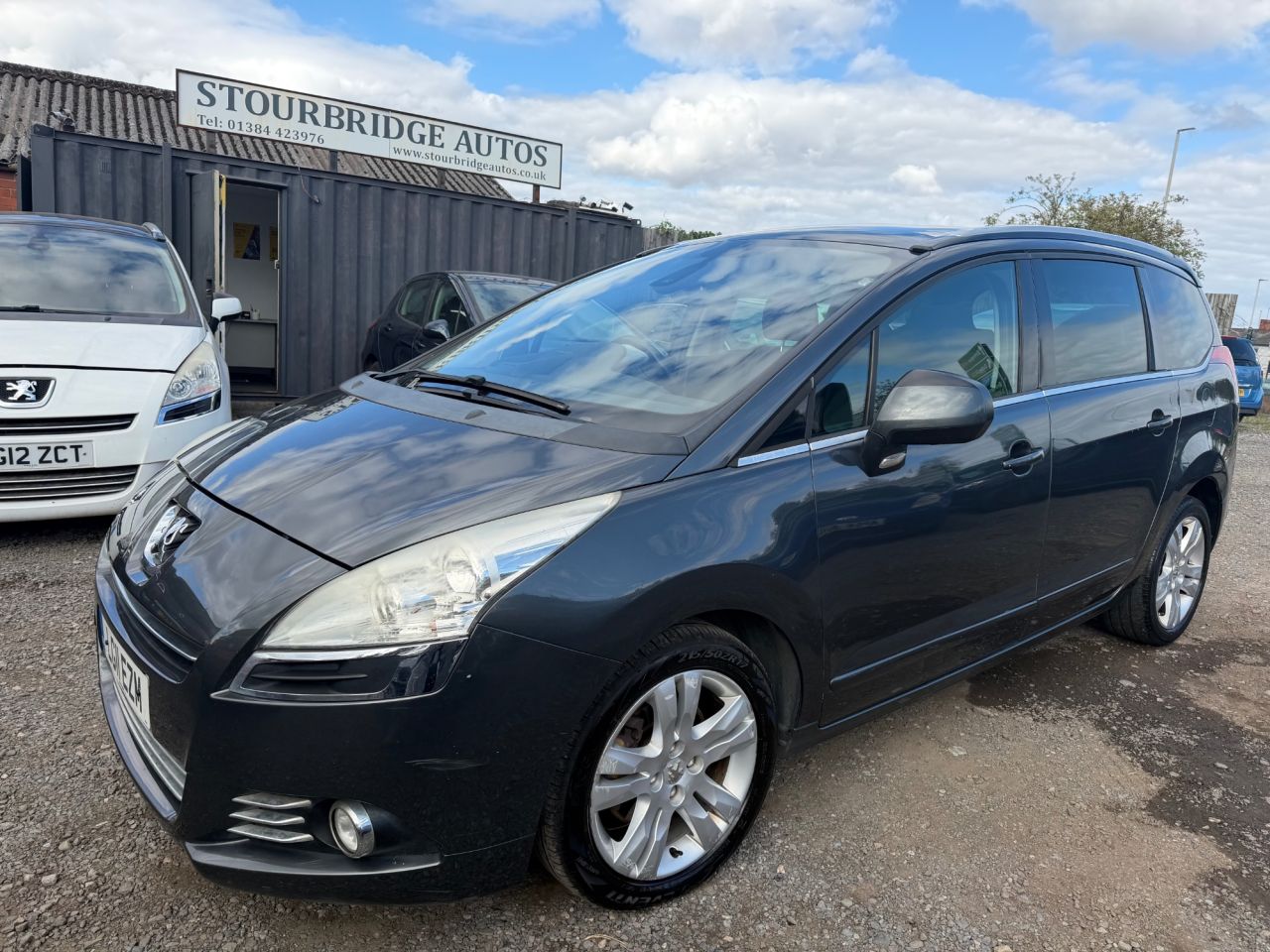 2011 PEUGEOT 5008 for sale