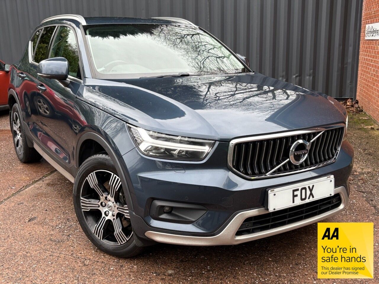 2019 VOLVO XC40 for sale