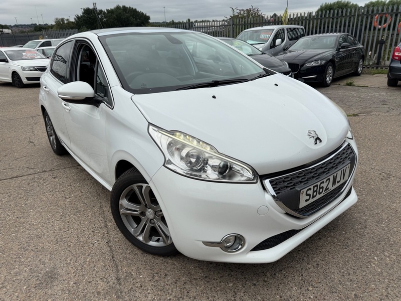 2013 PEUGEOT 208 for sale