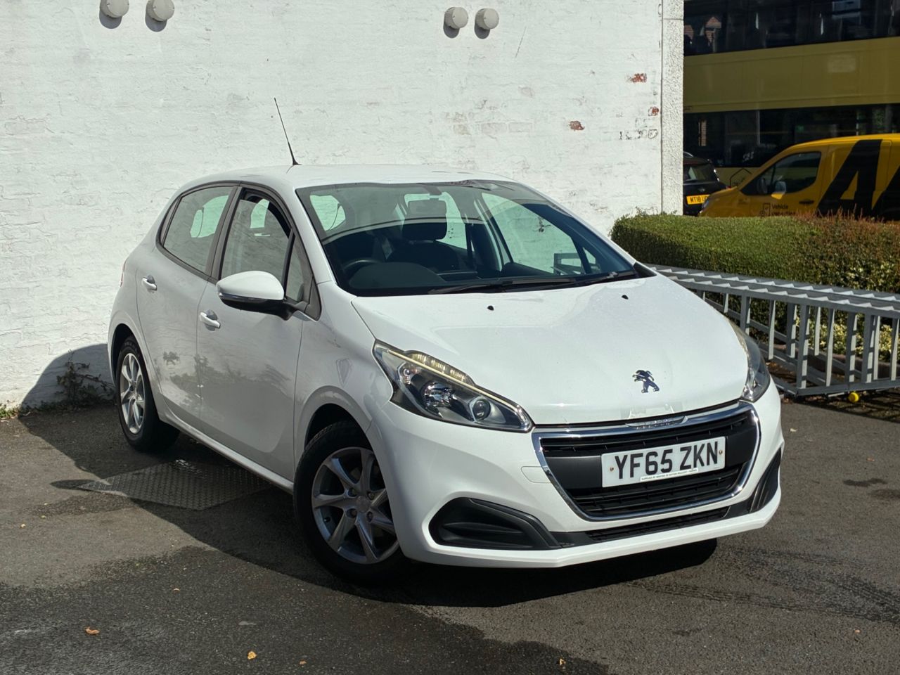 2015 PEUGEOT 208 for sale