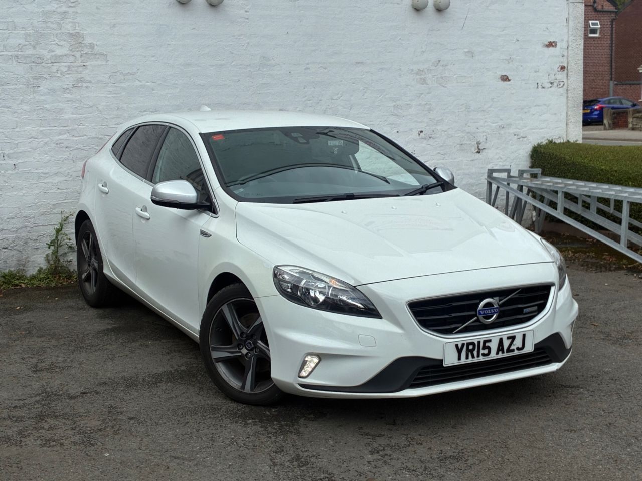 2015 VOLVO V40 for sale