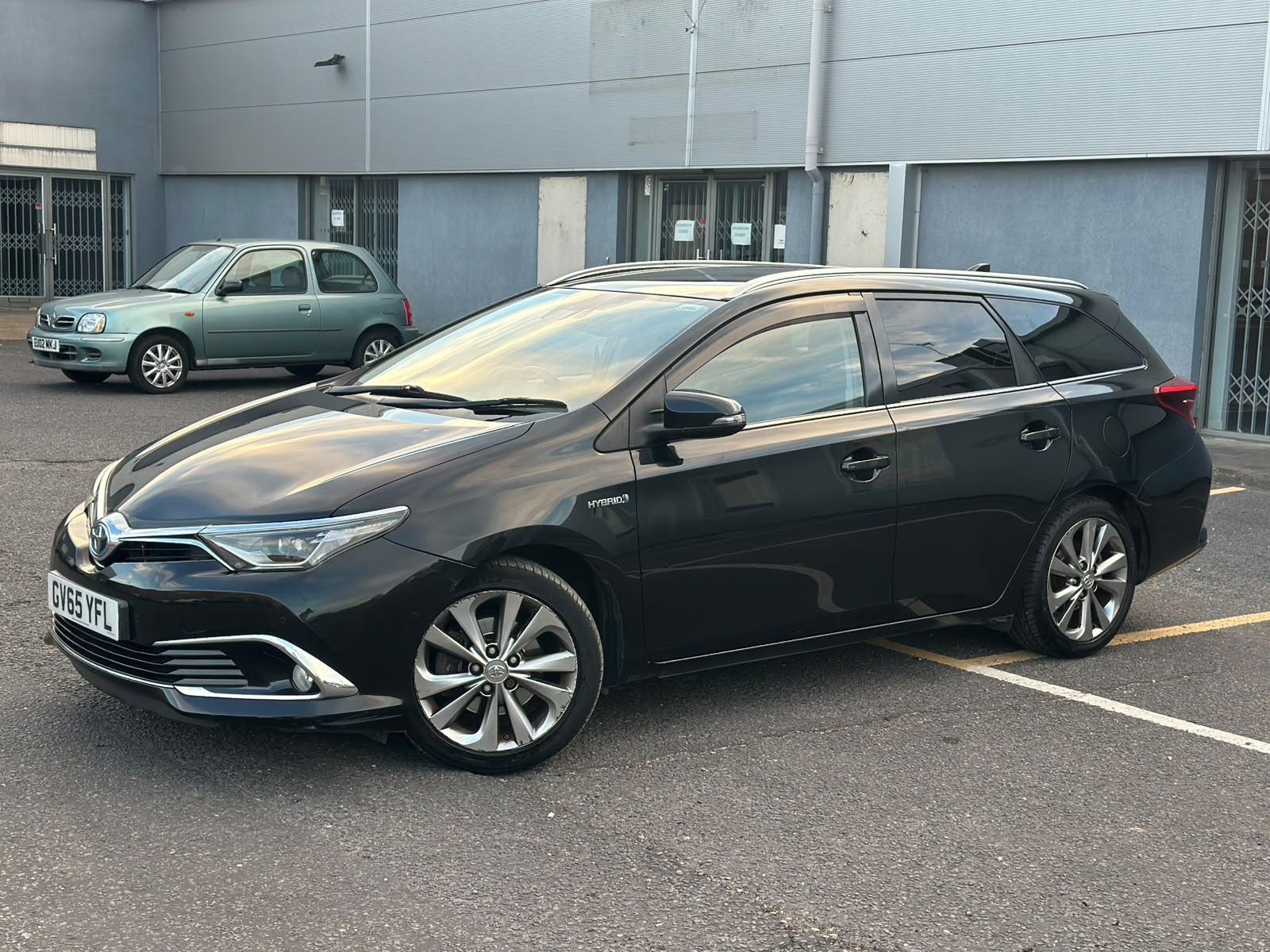 2015 TOYOTA AURIS for sale
