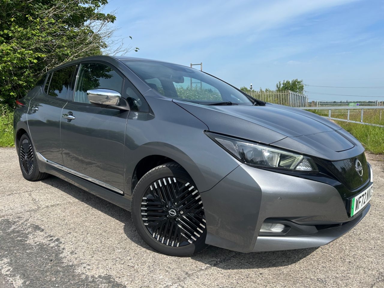 2022 NISSAN LEAF for sale