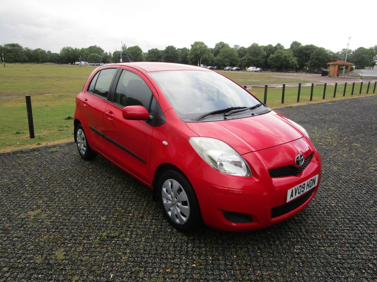 2009 TOYOTA YARIS for sale